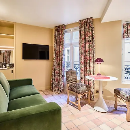 De Conti - Renove 4*